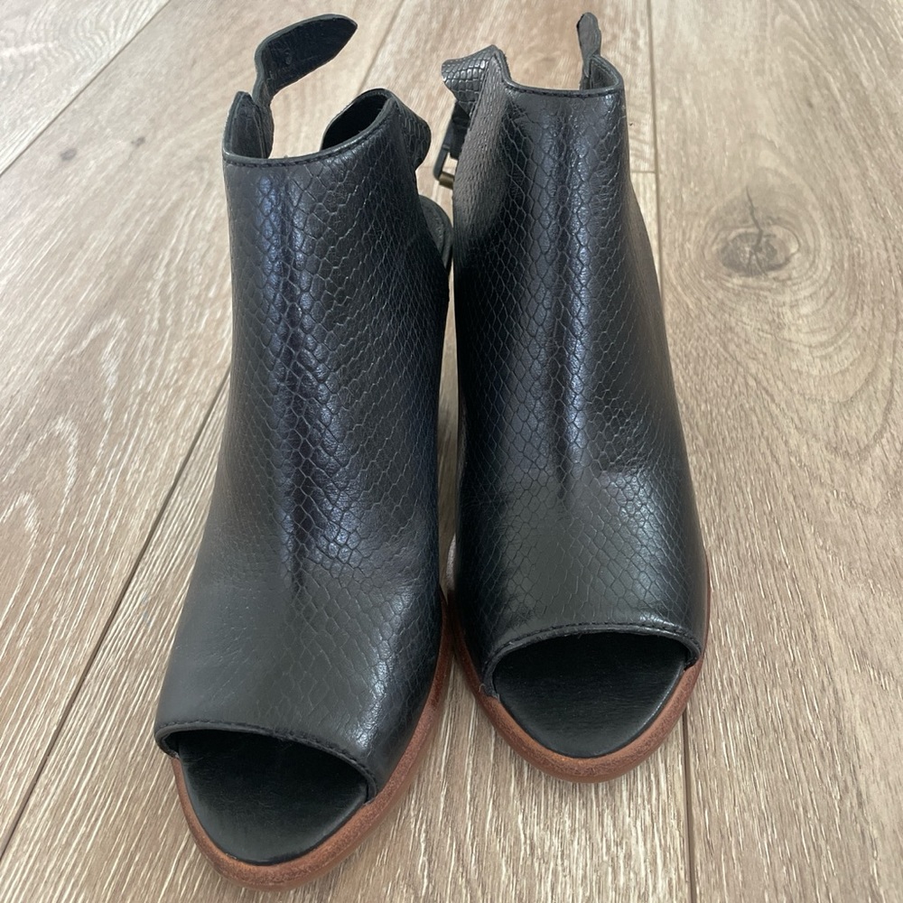 Ugg heels real leather size 8